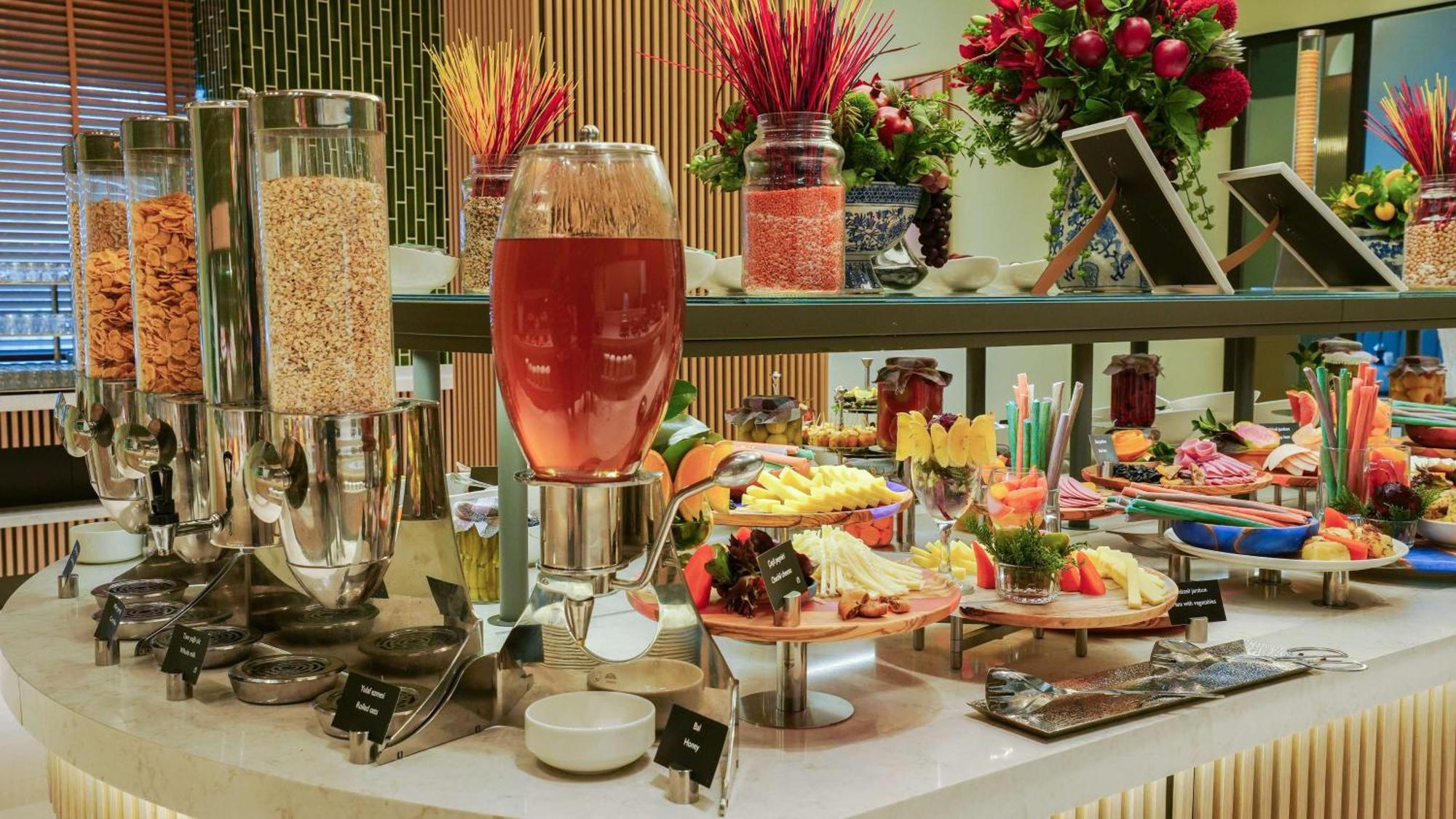 Radisson Hotel Istanbul Merter Extérieur photo