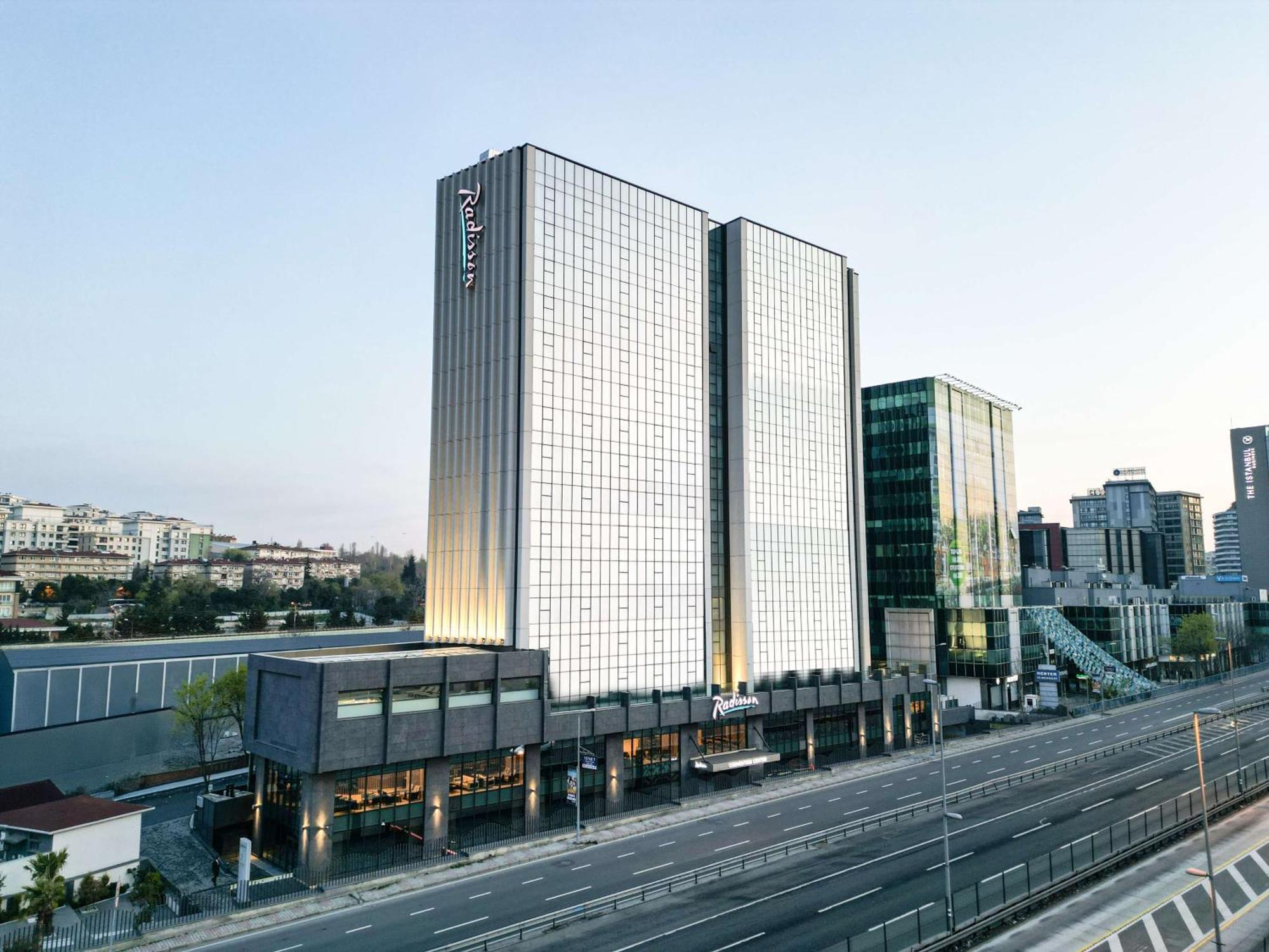 Radisson Hotel Istanbul Merter Extérieur photo